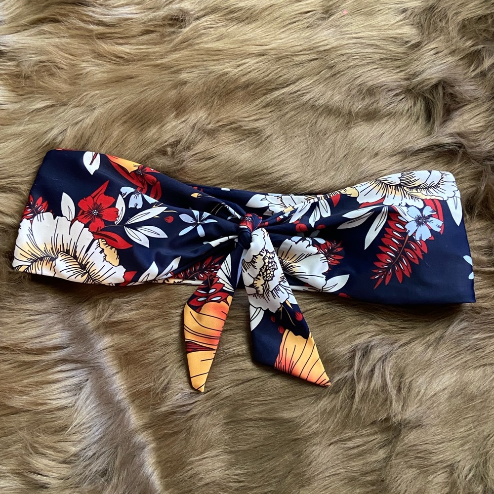 Floral Strapless Bikini Top
